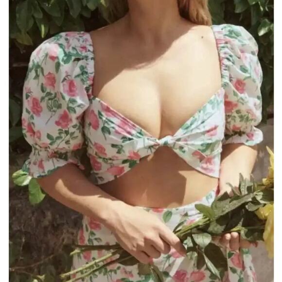 Hill House The Isabella Top in Pink Roses Puff Sleeve Poplin Floral Bow Crop Top - Picture 7 of 10